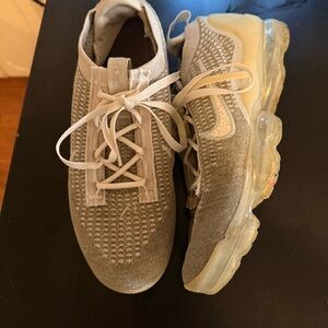 Nike Light Gray  Sneakers